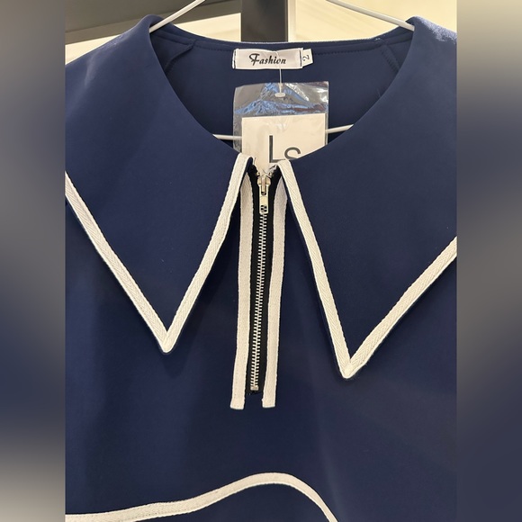 Navy and white stylish sweater - Picture 2 of 3